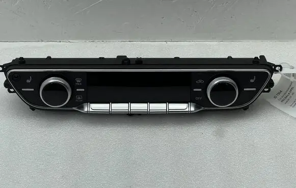 Audi A5 Climate control unit 8W0820043T
