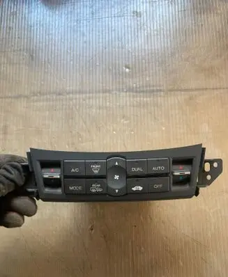 Opel Antara Climate control unit D08Y4