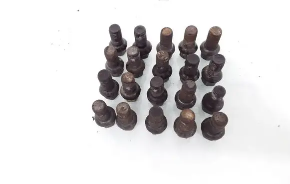 Volkswagen Bora Nuts/bolts 