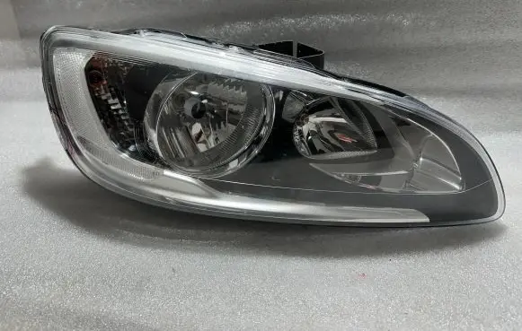 Volvo V60 Headlight/headlamp 31420270 89907121 89908930