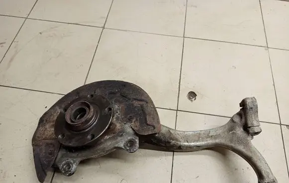 Audi A4 S4 B6 8E 8H Front wheel hub spindle knuckle