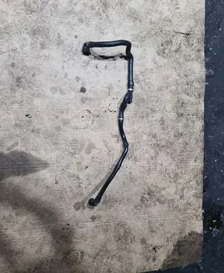 Mercedes-Benz S C217 Engine coolant pipe/hose A22250000105