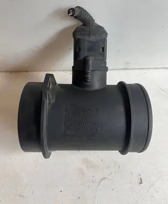 Audi A6 S6 C5 4B Mass air flow meter 0281002403 059906461B