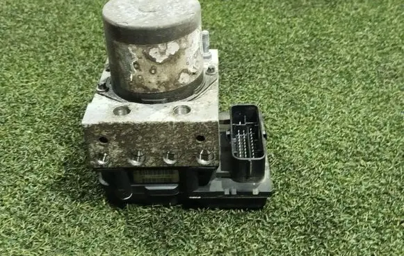 Renault Master III ABS Pump 265950851