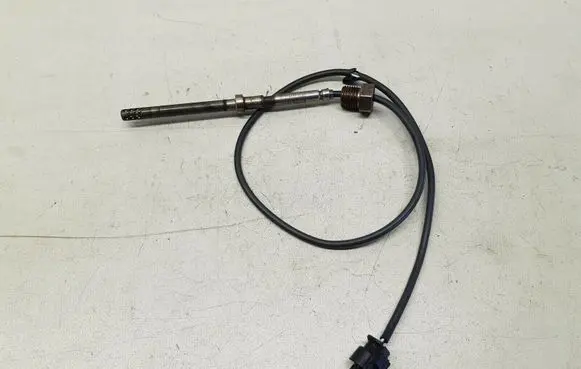 Chrysler 300 - 300C Exhaust gas temperature sensor A0051532228 nr7395