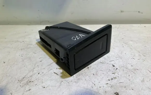 Volvo V70 Cup holder 38657375