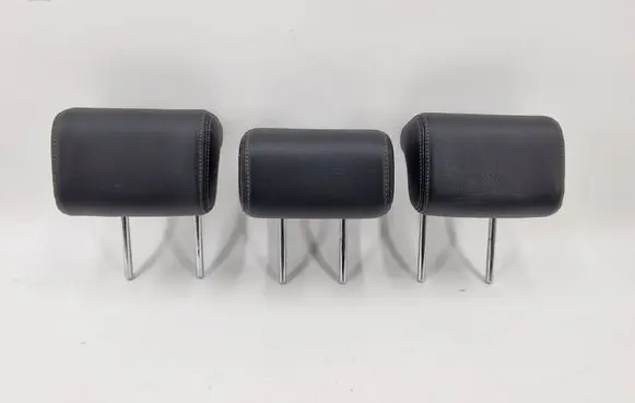 Mitsubishi Outlander Rear seat headrest