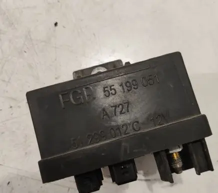 Fiat Croma Glow plug pre-heat relay 51299012C