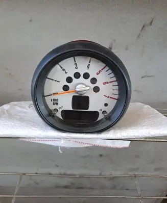 Mini Cooper Countryman R60 Tachometer 