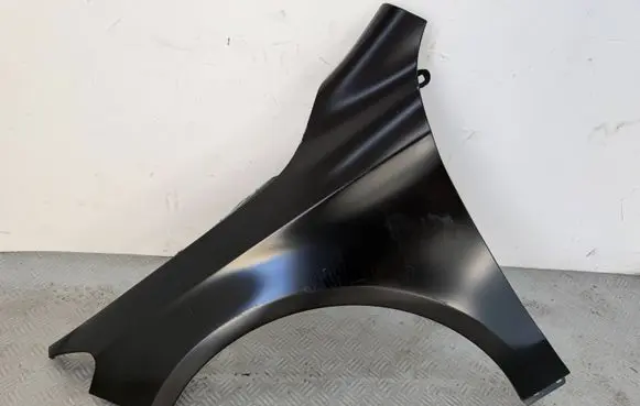 Mercedes-Benz CLA C117 X117 W117 Fender A1178810101
