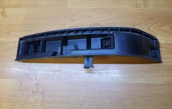 Volvo S80 Bumper support mounting bracket corner 31364083 BP3EA