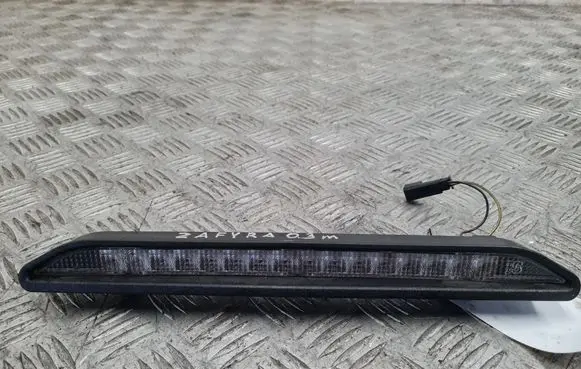 Opel Zafira A Third/center stoplight 90582025