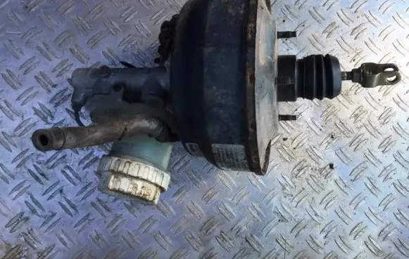 Mitsubishi Carisma Brake booster 136698 507032