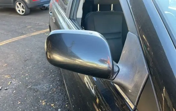 Toyota Avensis Verso Manual wing mirror 