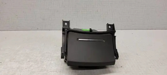 Citroen C5 Ashtray (front) 9682468277 81230122