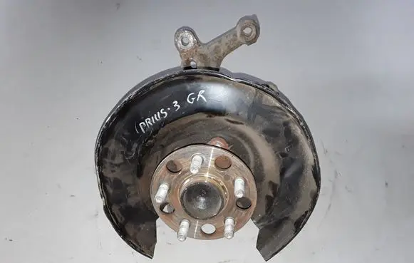 Toyota Prius (XW50) Rear wheel hub 4230447050