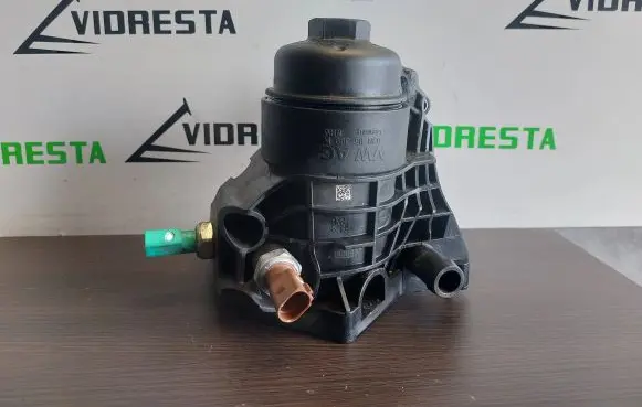 Skoda Octavia Mk3 (5E) Oil filter mounting bracket 03N115389M