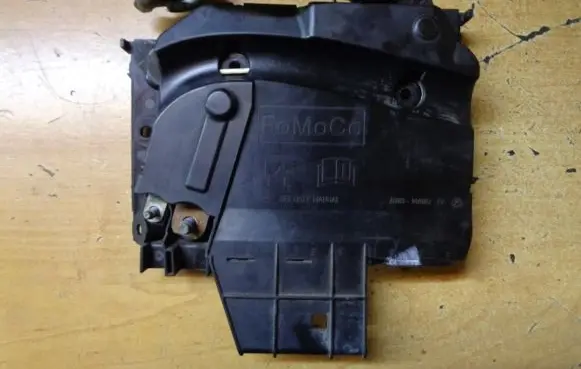 Ford Grand C-MAX Fuse module AV6T14A067BA