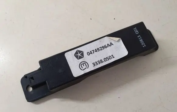 Jeep Grand Cherokee Keyless system antenna 04749296AA