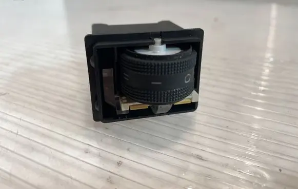 Audi A4 S4 B8 8K Headlight level height control switch 8K0941301A