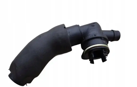 Volkswagen Polo V 6R Breather/breather pipe/hose 03F103175A