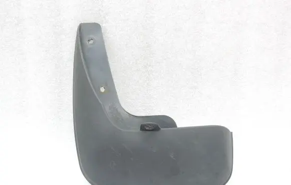 Toyota Avensis T250 Rear mudguard