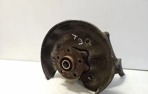 Rear wheel hub