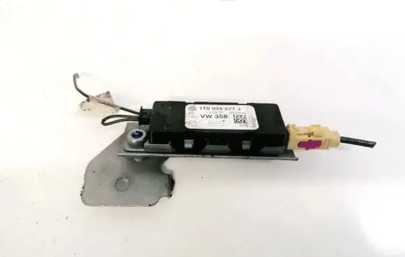 Volkswagen Touran I Antenna control unit 1t0035577j 28026588