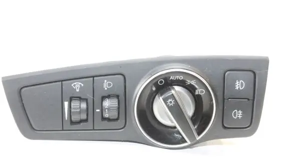 Hyundai i40 Light switch 933003Z950