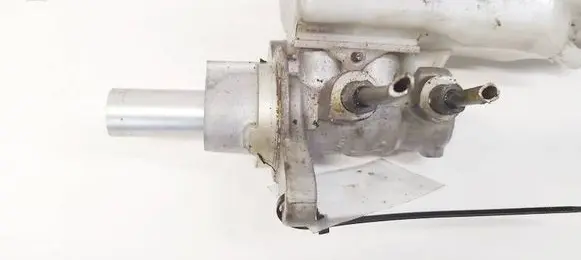 Toyota Auris 150 Master brake cylinder