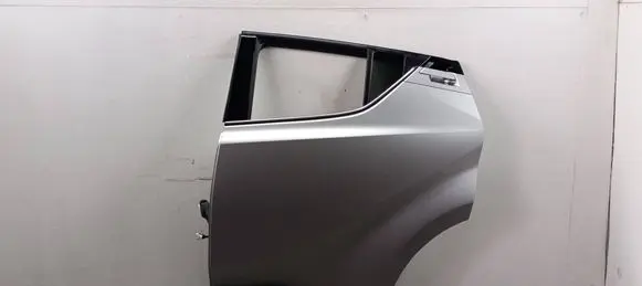 Toyota C-HR I Rear door