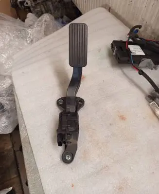 Hyundai Ioniq Accelerator throttle pedal 35191G2100