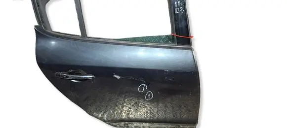 Renault Megane III Rear door S26301023