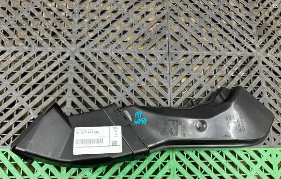 BMW X3 G01 Rain gutter 7411520