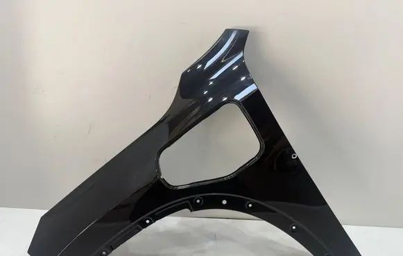 BMW X1 U11 Fender 
