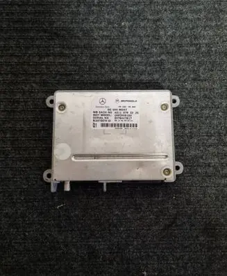 Mercedes-Benz E W211 Bluetooth control unit module A2118703226 DM70447017