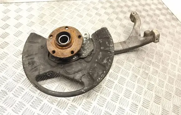Audi A8 S8 D2 4D Front wheel hub 4E0258M
