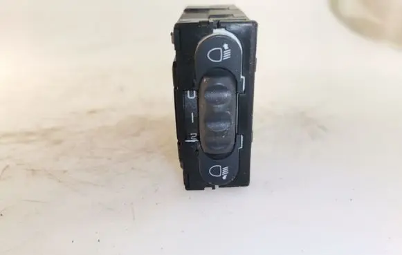 Renault Trafic II (X83) Headlight level height control switch 8200379685 7700841235