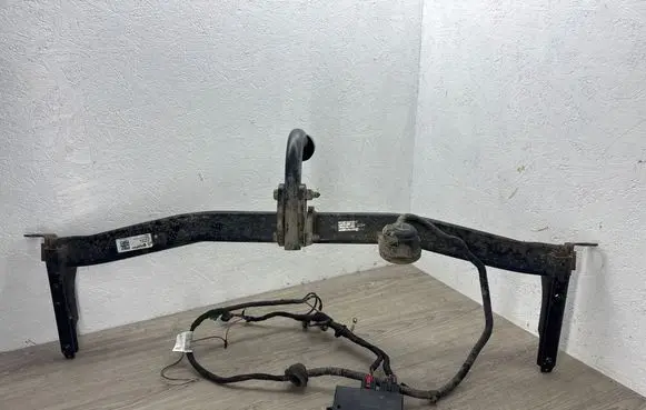 Volkswagen Caddy Tow bar set 2K0803881S 1K0907383H