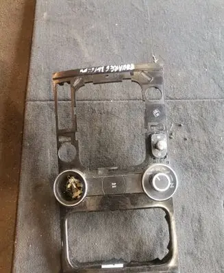 Volkswagen Touareg I Cup holder front 7L6863216E