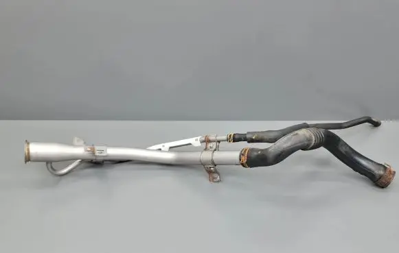 Fuel tank filler neck pipe