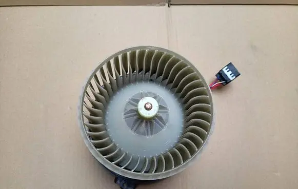 Toyota Sienna XL30 III Heater fan/blower AY272760-0560