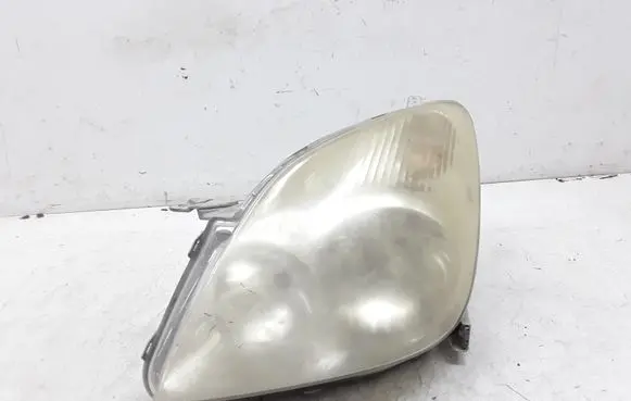 Toyota Corolla Verso E121 Headlight/headlamp