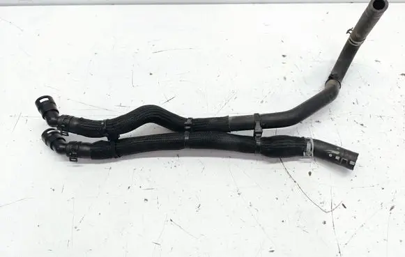Ford Fusion II Engine coolant pipe/hose DS788B274BC DS788B274