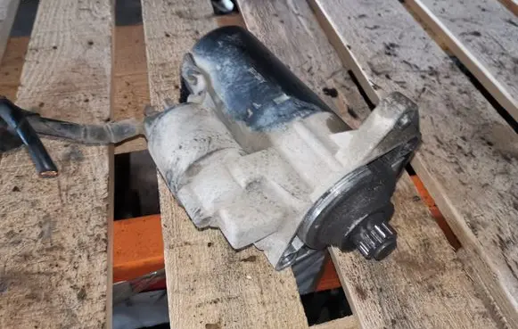 Volkswagen Caddy Starter motor
