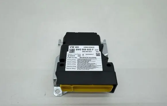 Audi A5 Airbag control unit/module 8W0959655F