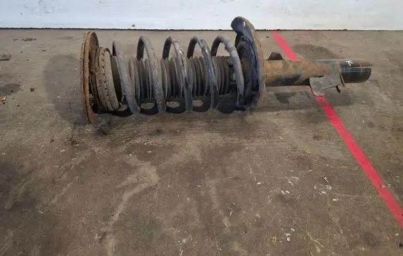 Volvo V70 Front shock absorber with coil spring 31290313