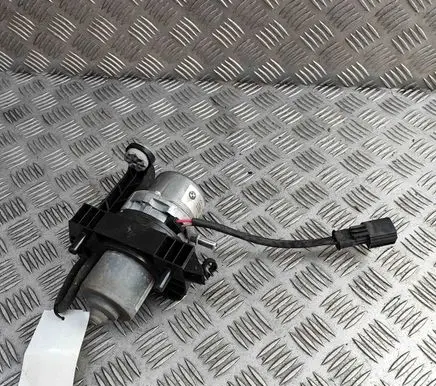 BMW 3 G20 G21 Vacuum pump 6880628