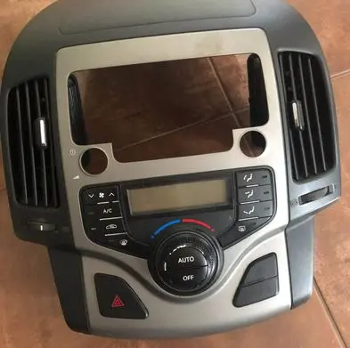 Hyundai i30 Climate control unit 972502LXXX