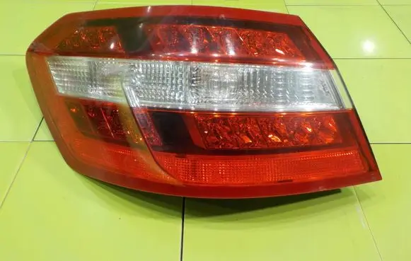 Mercedes-Benz E W212 Rear/tail lights A2129066601 XP262